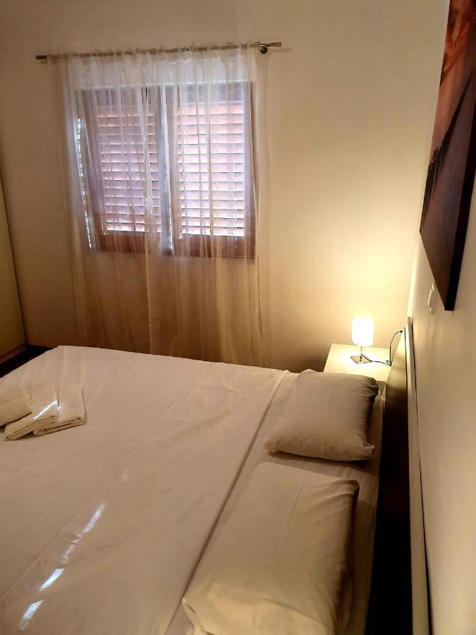 Apartmani Desnica Kruševo 外观 照片