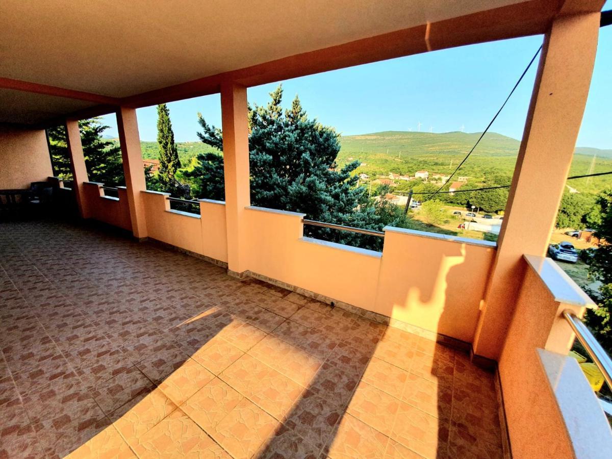 Apartmani Desnica Kruševo 外观 照片