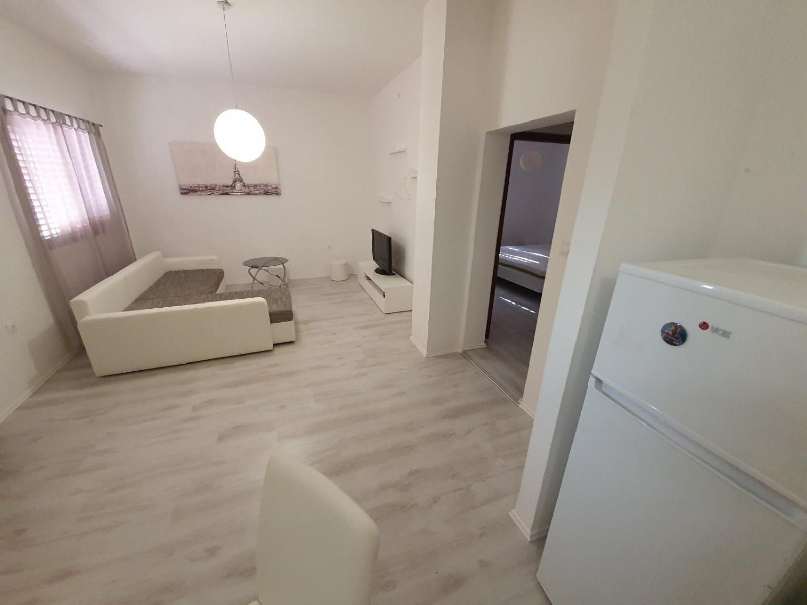 Apartmani Desnica Kruševo 外观 照片